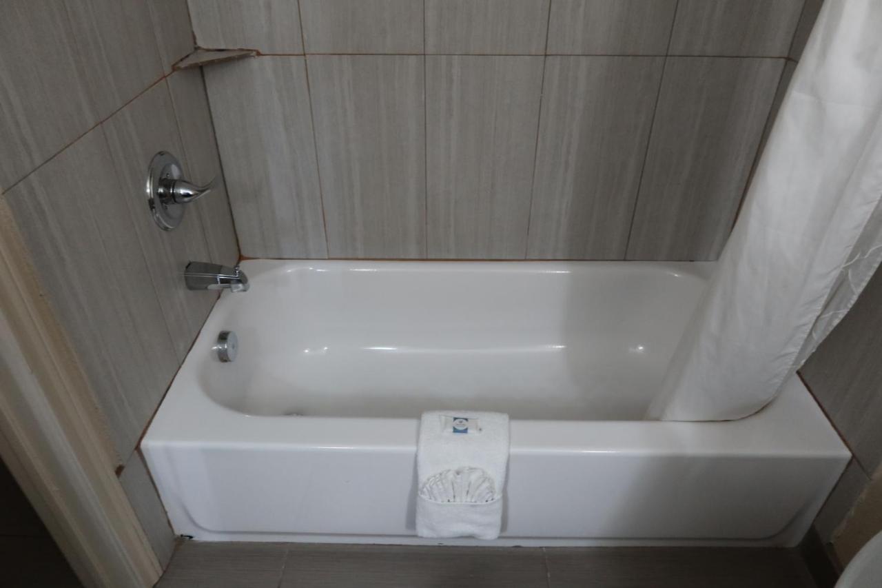 West Worth Inn & Suites White Settlement Exteriér fotografie