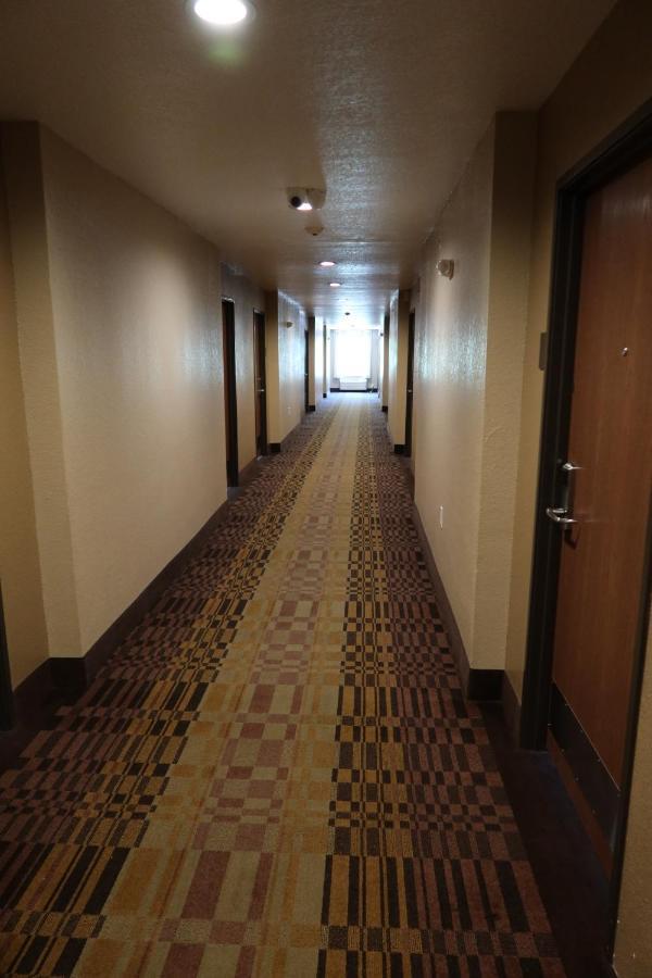 West Worth Inn & Suites White Settlement Exteriér fotografie