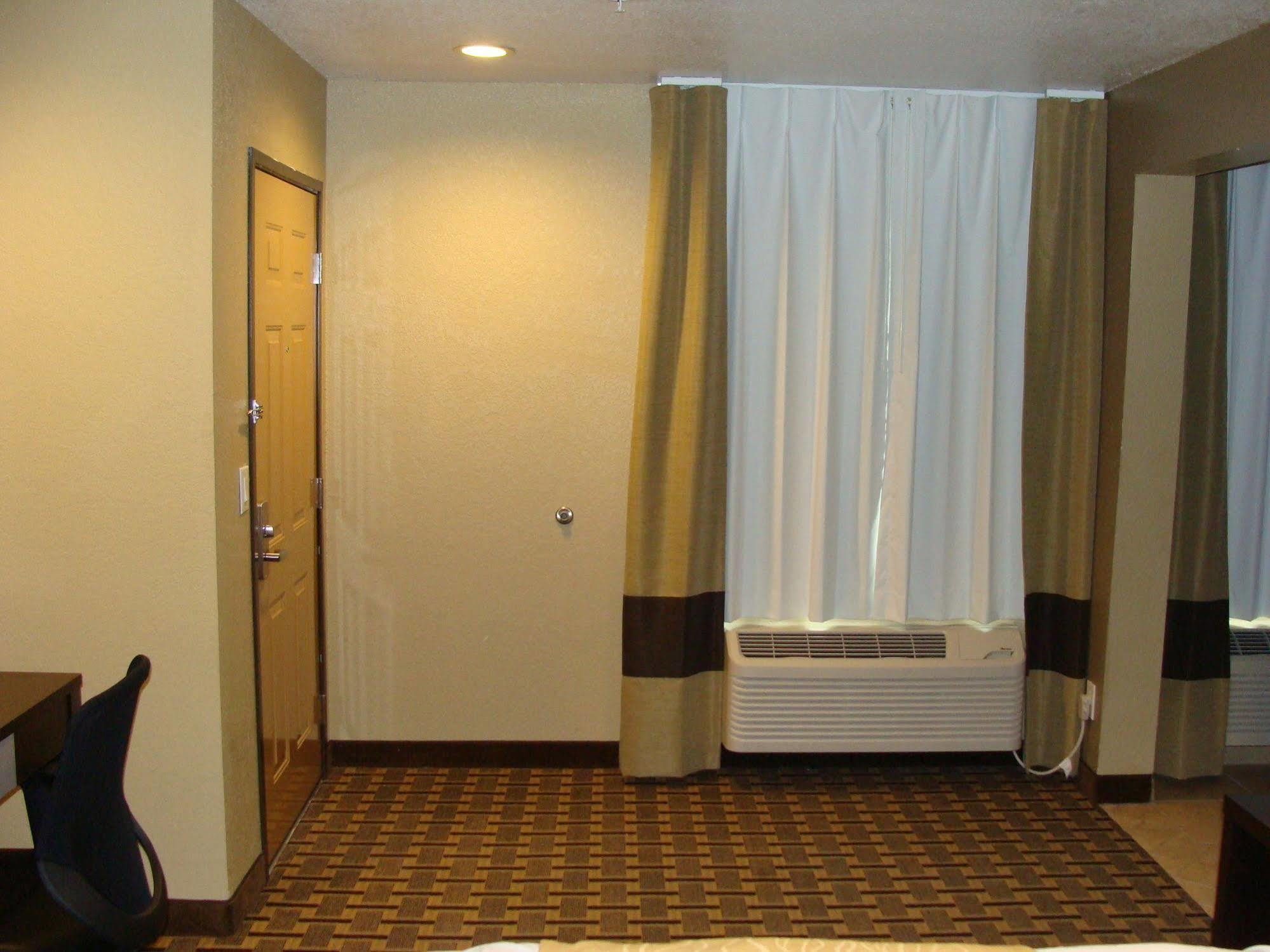 West Worth Inn & Suites White Settlement Exteriér fotografie